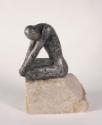 Josefine Sokole, Sitzende, Aluguss, 15,5 x 14 x 15 cm, Sockelmaße: 10 x 11 x 20 cm, Belvedere, …