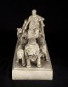 Arthur Strasser, Marc Anton auf dem Triumphwagen, um 1896/1898, Biskuitporzellan, 33 × 50,5 × 2…