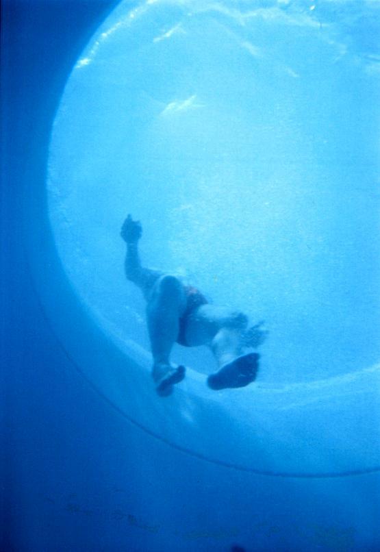 Künstlergruppe gelatin, Weltwunder, 2000, Polyethylen, Eisen, 350 x 600 x 850 cm, Belvedere, Wi…