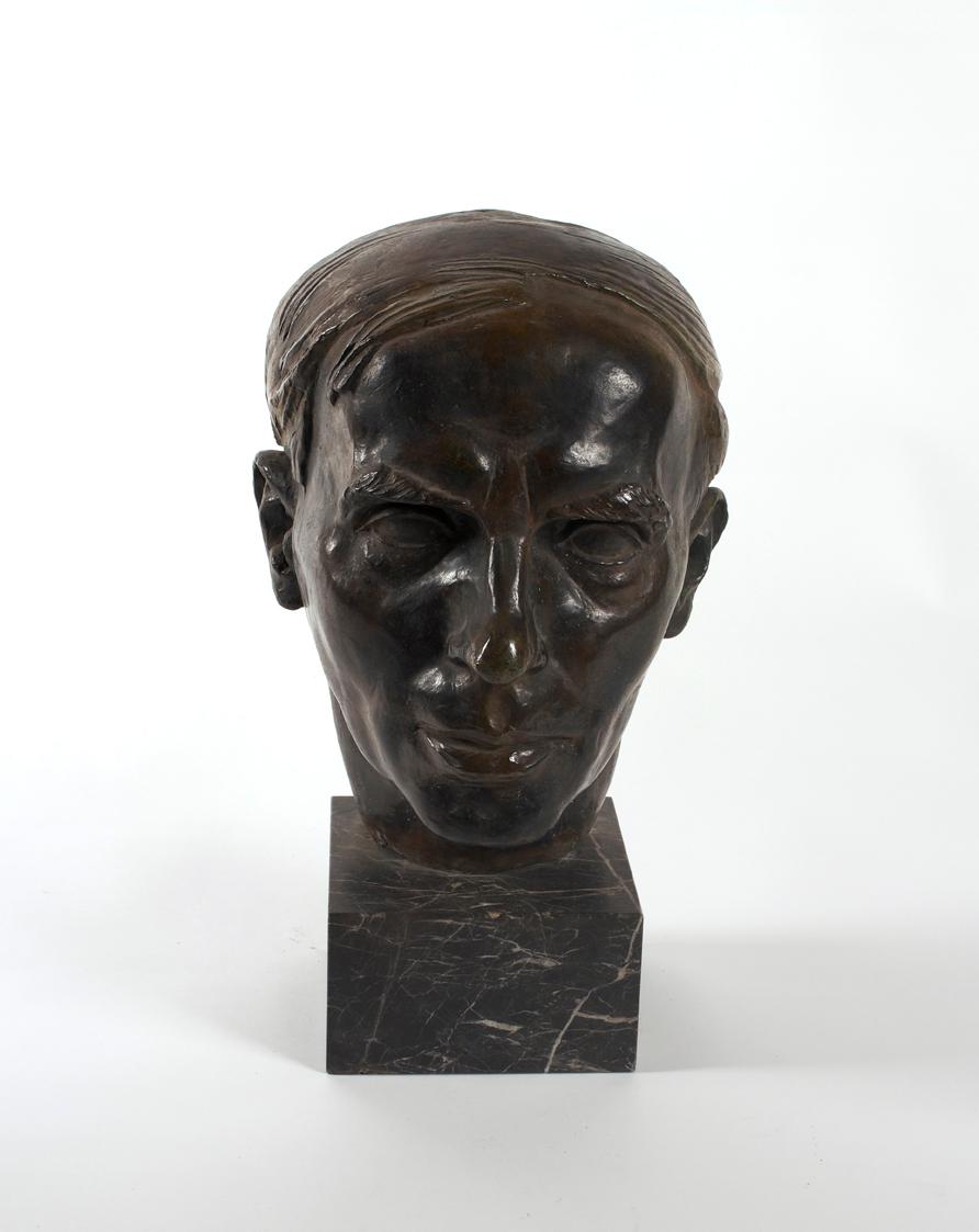 Franz Santifaller, Architekt Hans Fritz, 1932, Bronze, 41,5 × 30 × 30 cm, inkl. Sockel: 53 × 30…