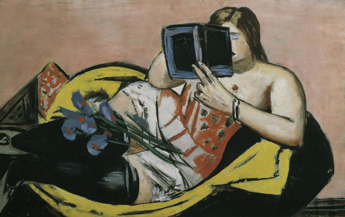 Max Beckmann, Liegende Frau mit Buch und Schwertlilien, 1931, Öl auf Leinwand, 72,5 x 116 cm, B ...