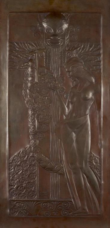 Georg Klimt, Nymphe und Satyr, Kupfertreibarbeit, 65 × 35 cm, Belvedere, Wien, Inv.-Nr. 10862