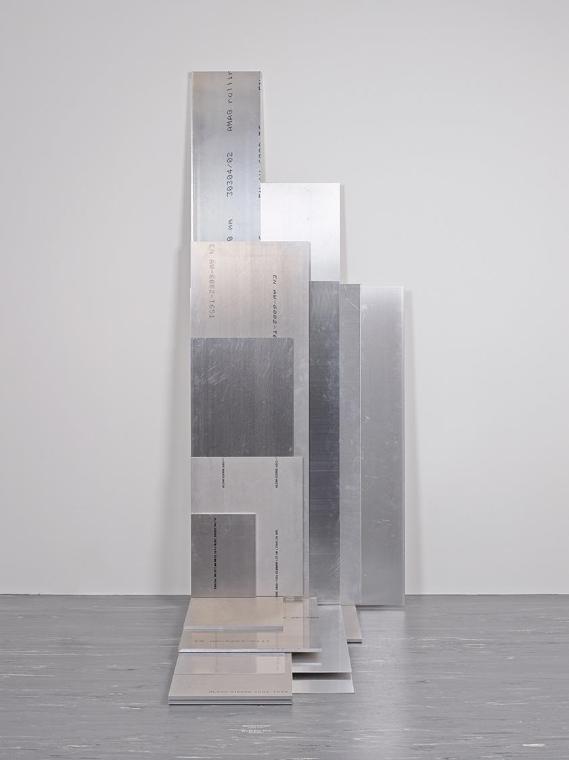 Michael Kienzer, 10 x 95 Grad, 2012, Aluminium, 1 oben: 30 × 39 × 1,5 cm, Belvedere, Wien, Inv.…