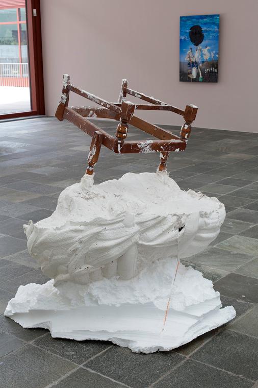 Künstlergruppe gelatin, My Father Go to Hell, 2013, Gips, Styropor, Holz, 148 × 130 × 122 cm, B ...