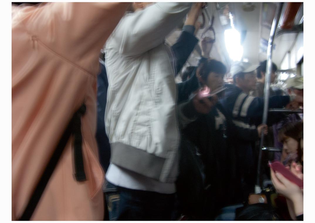 Klaus Auderer, Behind the Fence, Republic of Korea, 2012, Farbpigmentdruck auf Inkjetpapier, Se…