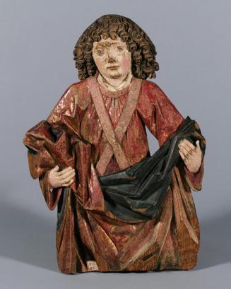 Südtiroler Bildschnitzer, Vorhang haltender Engel, um 1465/1470, Zirbenholz, Reste originaler F…