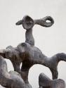 Oswald Oberhuber, Sitzende, 1949, Bronze, 117 × 93 × 59 cm, Artothek des Bundes, Dauerleihgabe …