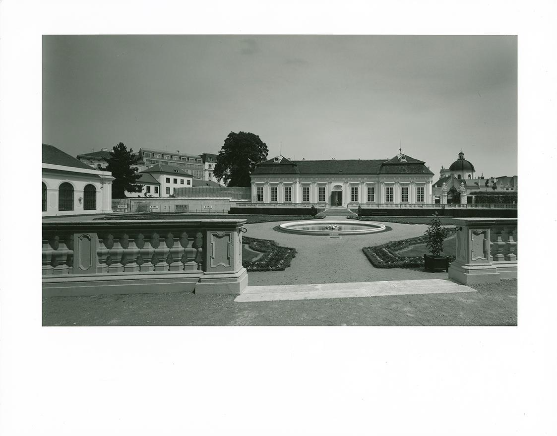 Gerald Zugmann, Dokumentation Verbindungsgang zwischen der Orangerie und dem Unteren Belvedere,…