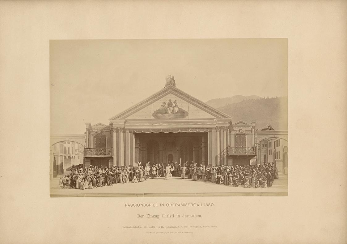 Johannes Bernhard, Passionsspiel von Ober-Ammergau - Der Einzug Christi in Jerusalem, 1880, Sil…
