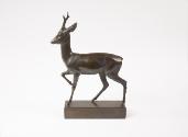 Franz Barwig d. Ä., Rehbock, um 1909, Bronze, patiniert, 41,5 × 7,5 × 27 cm, Belvedere, Wien, I…