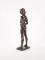Franz Barwig d. Ä., Knabe, 1908/1909, Bronze, patiniert, 53,5 × 17 × 12 cm, Belvedere, Wien, In…