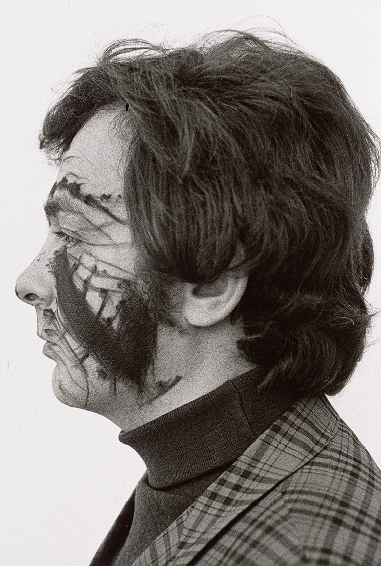 Peter Baum, Porträt Arnulf Rainer, Oktober 1968. Vor der Pressekonferenz - unbeobachtet im Muse…