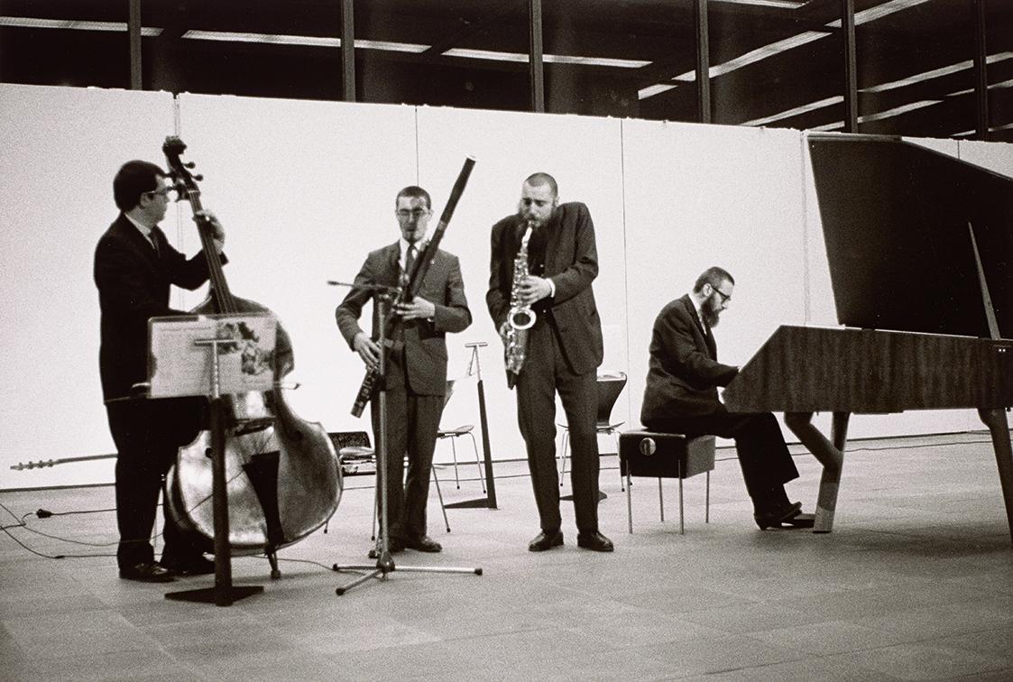 Peter Baum, "Masters of Unorthodox Jazz", 1970, 1970, Barytabzug vom Originalnegativ, Blattmaße…
