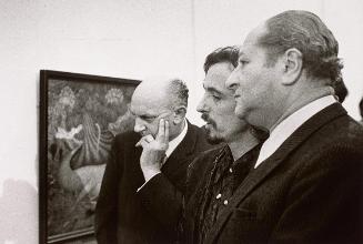 Peter Baum, Eröffnung der Ausstellung Arik Brauer: Museumsdirektor Alfred Schmeller (l.), der K ...