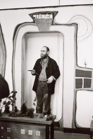 Peter Baum, Friedensreich Hundertwasser: Ausstellung "Wandbilder und Architekturmodelle von Fri…