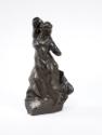 Otto Gutfreund, Bei der Toilette, 1911, Bronze, 44 × 24 × 18 cm, Dauerleihgabe Sammlung Rotter,…