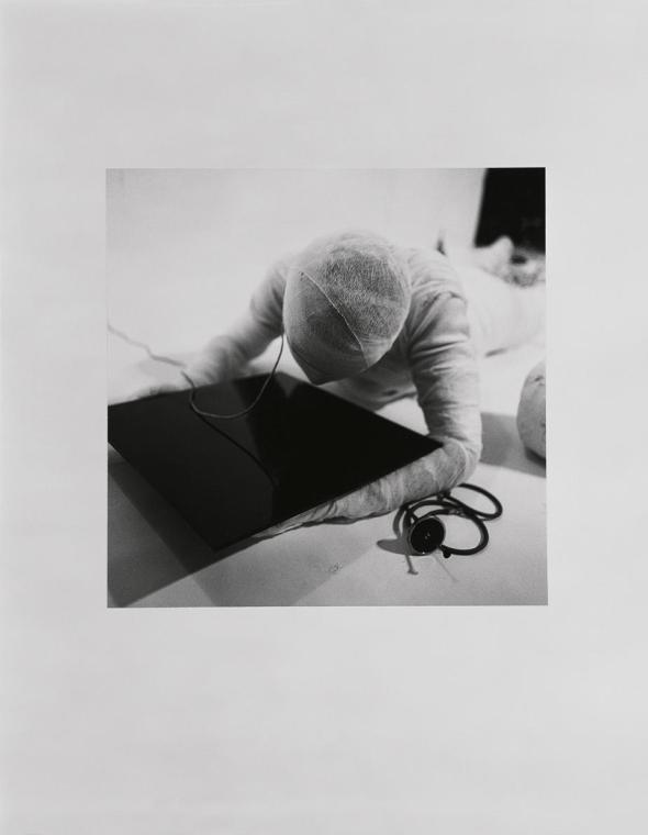 Rudolf Schwarzkogler, 6. Aktion, 1966, Fotografie, 33,7 × 33,7 cm, Belvedere, Wien, Inv.-Nr. 88 ...