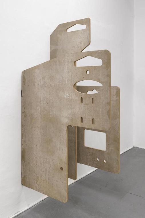 Benjamin Hirte, tag (specialized – Air tool), 2014, Faserzement, 187 × 62 × 2 cm, Belvedere, Wi…