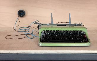 Peter Weibel, Prinzip Schrei/ben (elektrische Schreibmaschine), 1971/2014, Elektrische Schreibm…