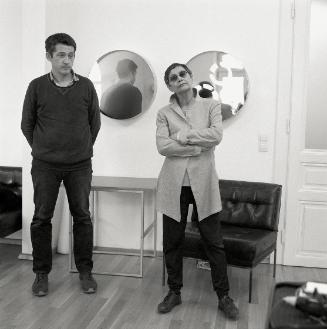 Heidi Harsieber, Brigitte Kowanz und Alois Herrmann, 2013, Silbergelatineabzug, Darstellungsmaß…