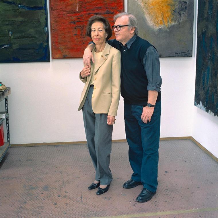 Heidi Harsieber, Rudolf und Christine Goessl, 2005, C-Print, Darstellungsmaße: 45 × 45 cm, Sche…
