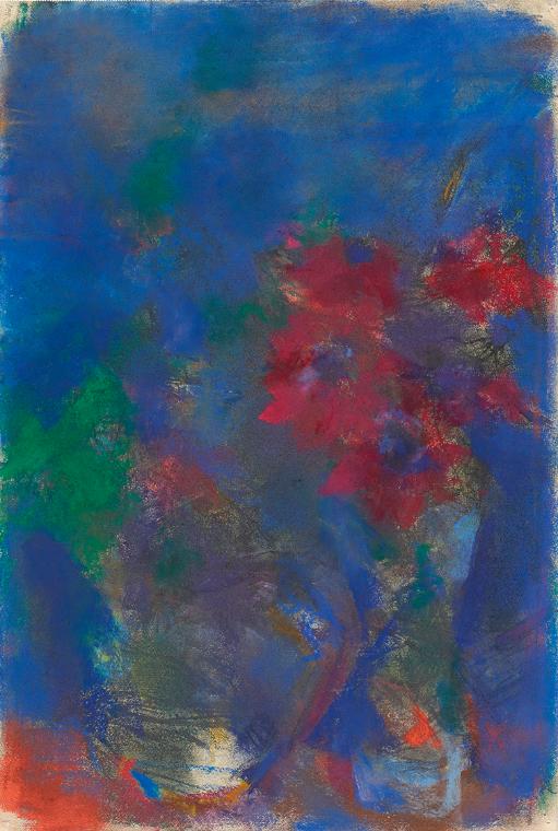 Rote Anemonen vor blauem Hintergrund