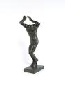 Jan Štursa, Der Verwundete, um 1916, Bronze, 43 × 18 × 26 cm, Dauerleihgabe Sammlung Rotter, Be…