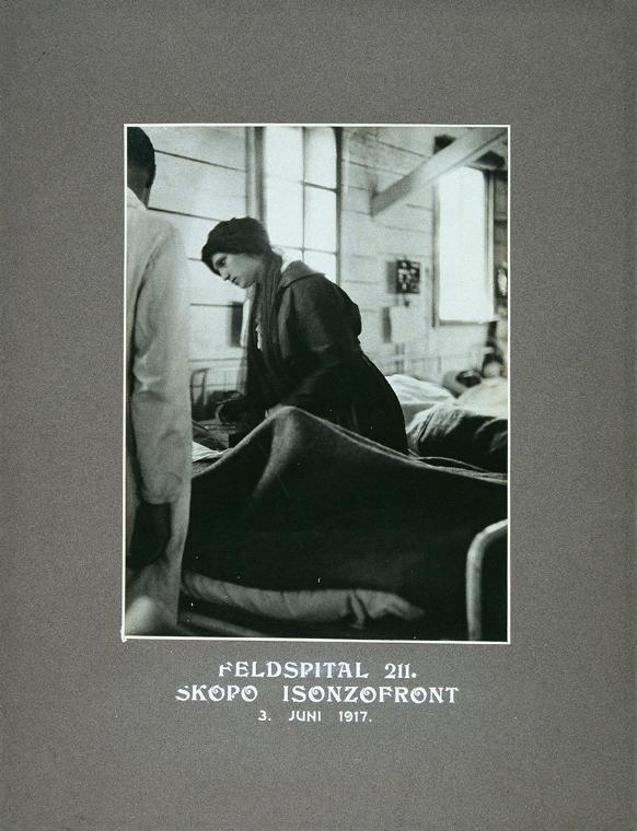 Unbekannter Künstler, Kaiserin Zita von Österreich bei einer Visite im Feldspital an der Isonzo…