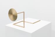 Iman Issa, Material für eine Skulptur die eine vergangene Ära des Luxus und der Dekadenz repräs…