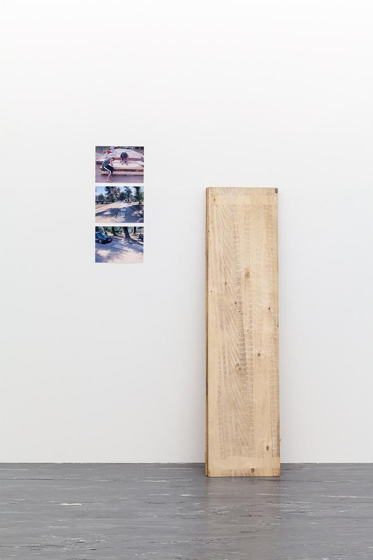 Hannes Zebedin, PANA LA URMA, VOI VETI LUCRA PENTRU NOI, 2014/2015, Holzschnitt, 4 Holzplatten,…