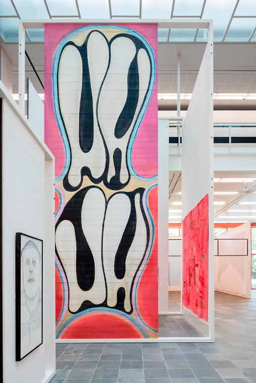 Oswald Oberhuber, Zahnbild, 2016, Acryl auf Holz, 734 × 264 cm, Belvedere, Wien, Inv.-Nr. 11527