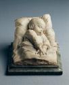 Eugène Robert, Der Schlaf, 1893, Marmor auf Sockel mit Glassturz, Belvedere, 22 x 24 x 16 cm, W…