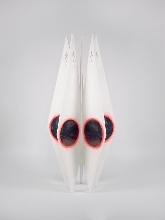 Tillman Kaiser, Umgang mit kleinen Mengen, 2009, Karton, Farbe, Glas, 180 x 90 x 90 cm, Belvede…