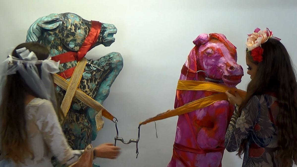 Elisabeth von Samsonow, HORSE'S GLORY, 2011, Video (Farbe, mit Ton), Belvedere, Wien, Inv.-Nr. …