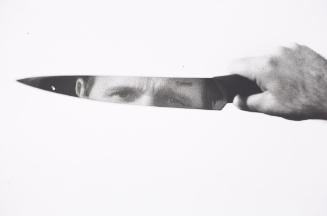 Peter Weibel, Selbstportrait als Messer, 1975/2014, Silbergelatine-Abzug, 42 × 60,5 cm, Belvede…