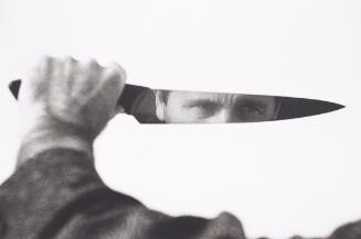 Peter Weibel, Selbstportrait als Messer, 1975/2014, Silbergelatine-Abzug, 42 × 60,5 cm, Belvede…